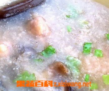 果蔬百科菇片鸡腿粥