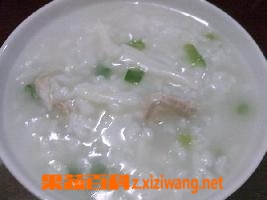 果蔬百科银鱼瘦肉粥