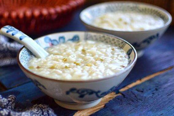 糙米粥的功效与作用 喝糙米粥的好处