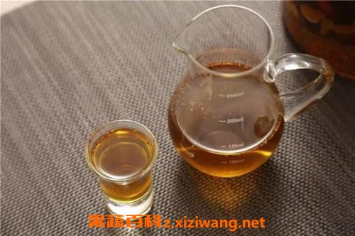 荔枝泡酒
